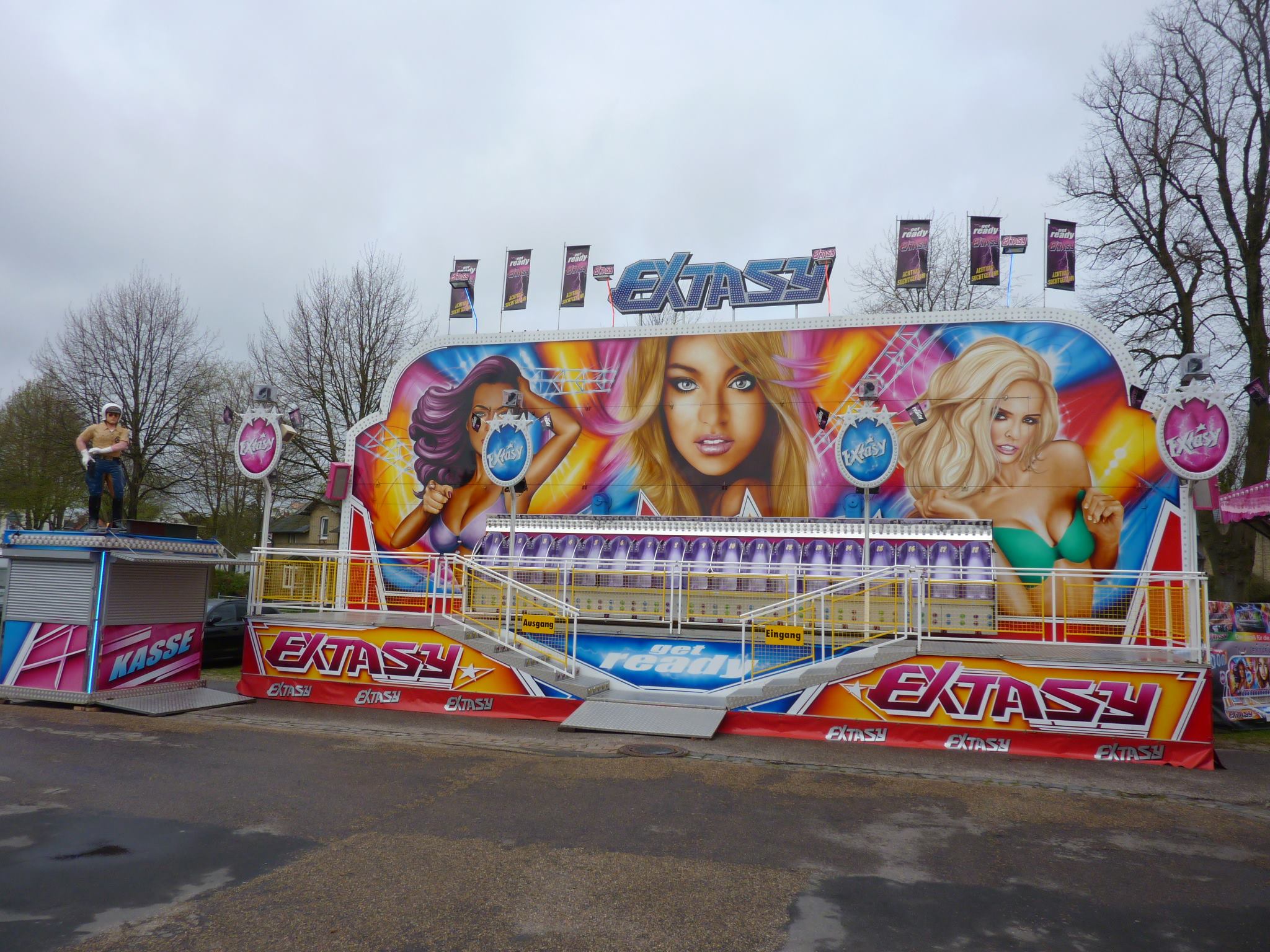 Extasy ein Fahrgeschäft für die ganze Familie